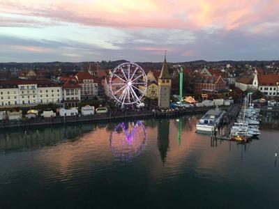Bild vergr��ern: Der Jahrmarkt beginnt dieses Jahr am Freitag, 08. November und endet am Montag, 11. November 2019